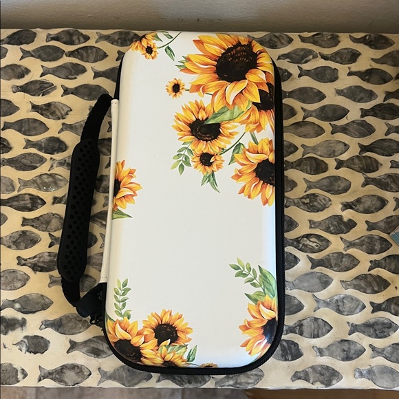 Nintendo Switch Animal Crossing: New Horizons Limited Edition Console w/ game - Picture 6 of 9